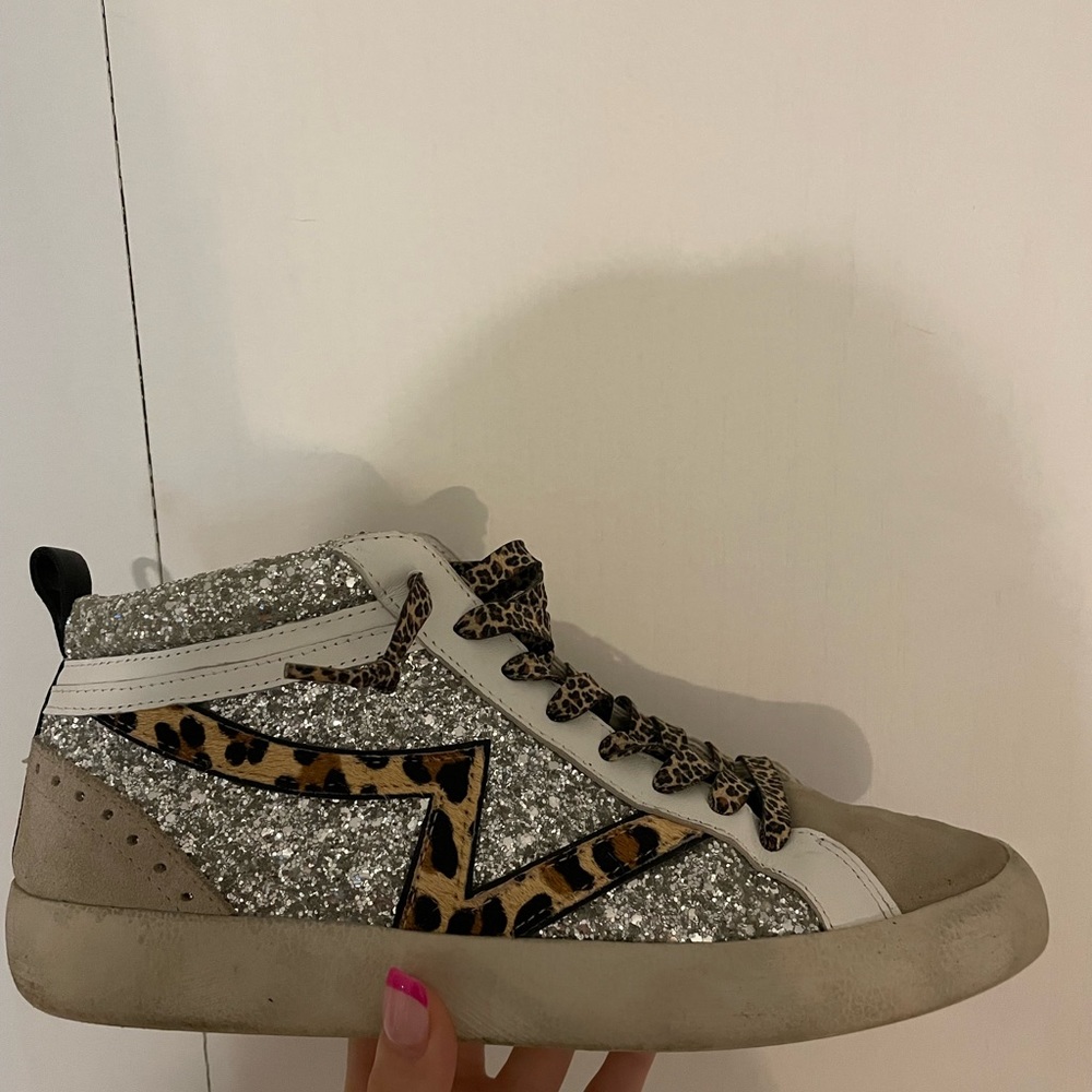 Gianni Bini Elleinaa suede glitter & animal print sneakers | size 8